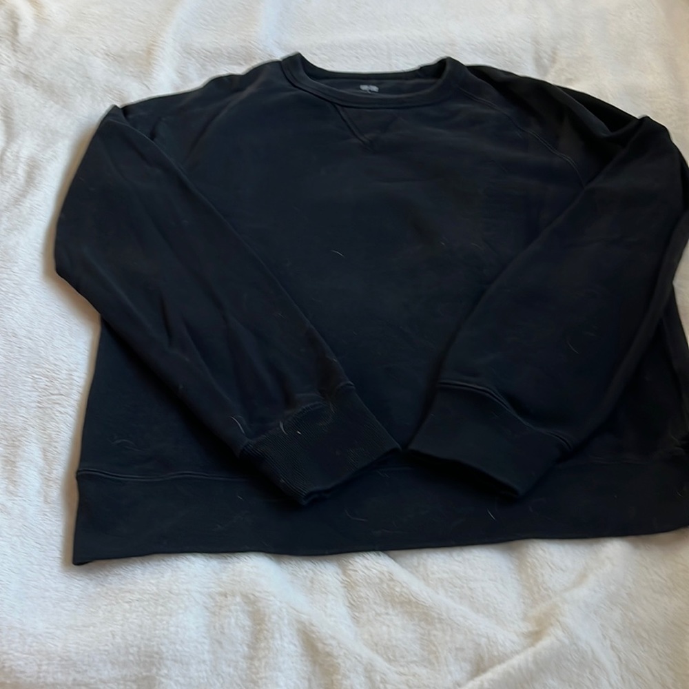 Uniqlo Pullover Sweatshirt